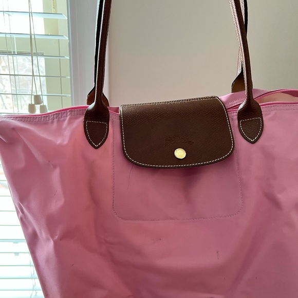 Longchamp Handbags - Longchamp pink tote